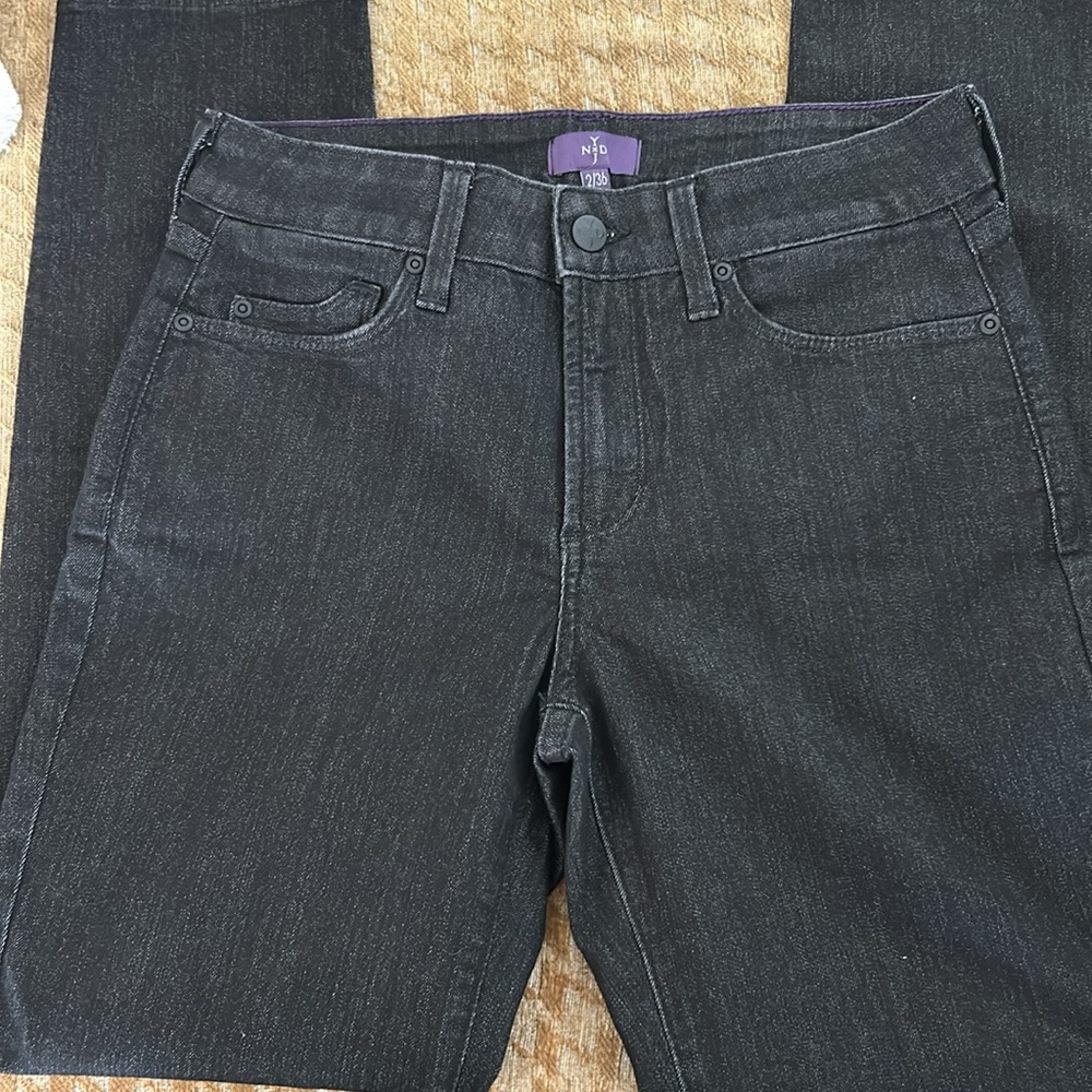 NYDJ Black straight Leg Comfort Stretch Jeans Size 2